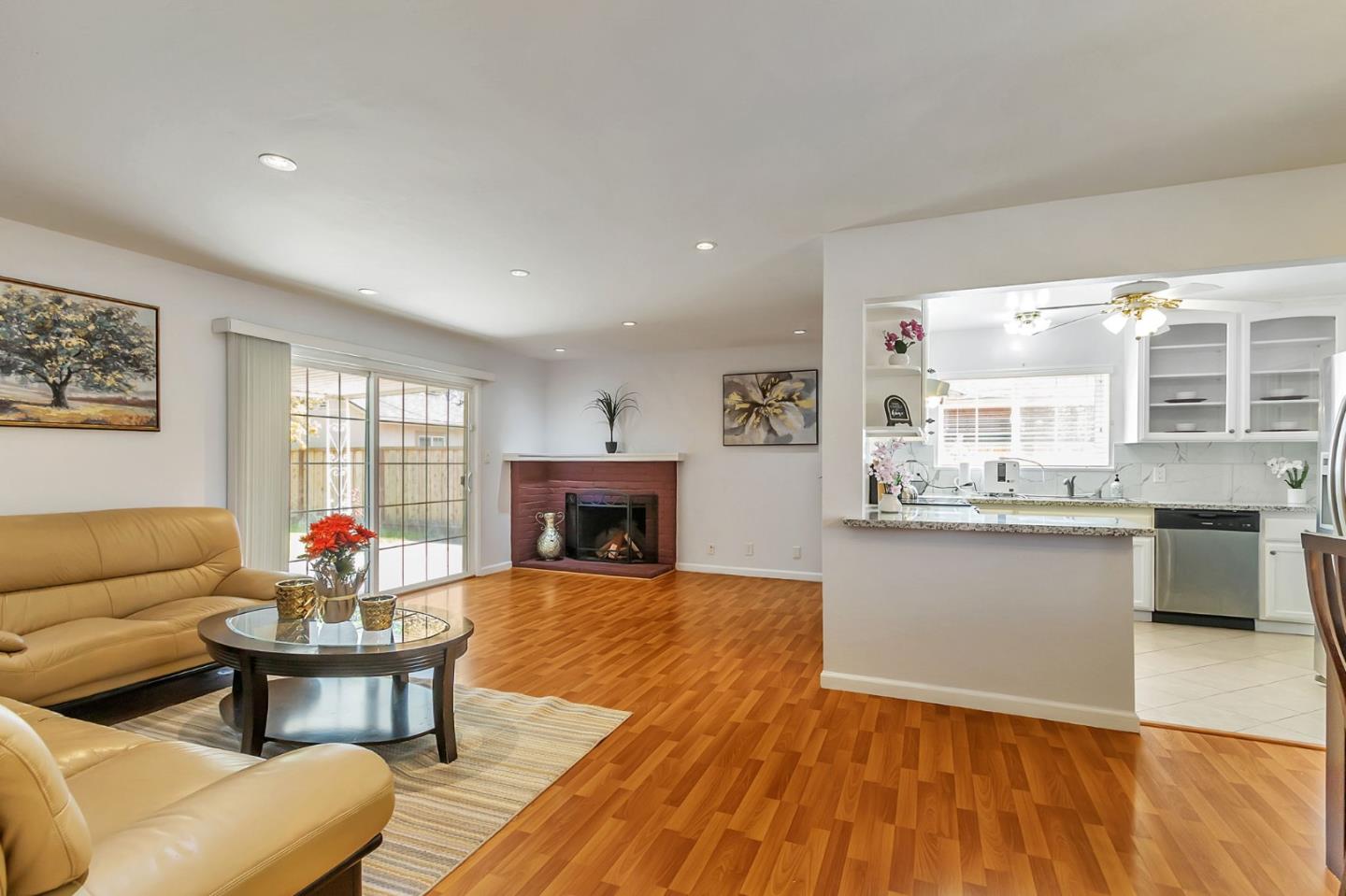 Detail Gallery Image 15 of 38 For 1368 Sunshadow Ln, San Jose,  CA 95127 - 3 Beds | 2 Baths
