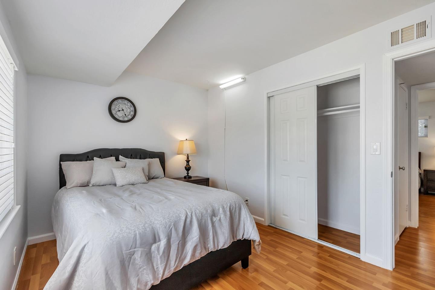 Detail Gallery Image 20 of 38 For 1368 Sunshadow Ln, San Jose,  CA 95127 - 3 Beds | 2 Baths