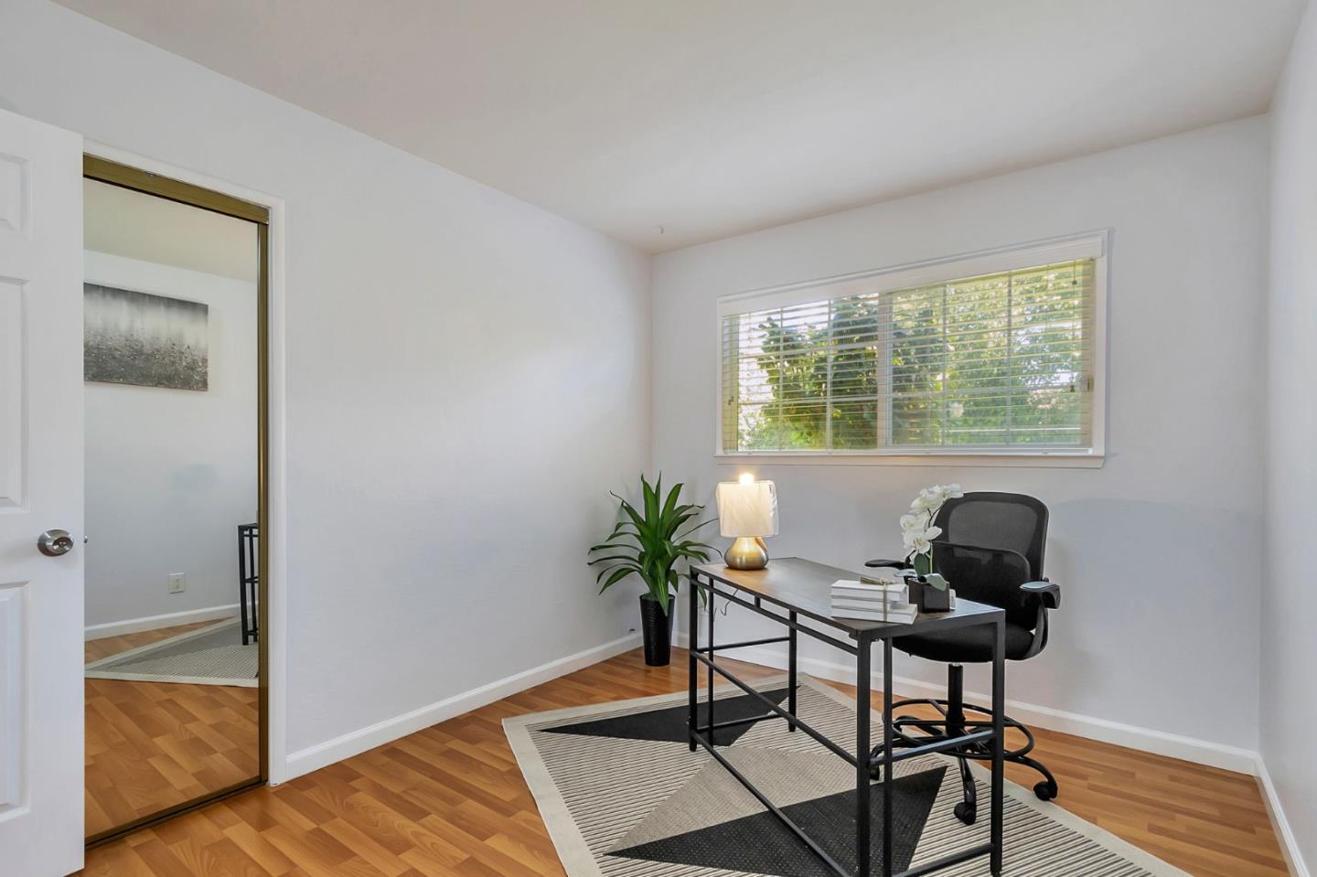 Detail Gallery Image 22 of 38 For 1368 Sunshadow Ln, San Jose,  CA 95127 - 3 Beds | 2 Baths