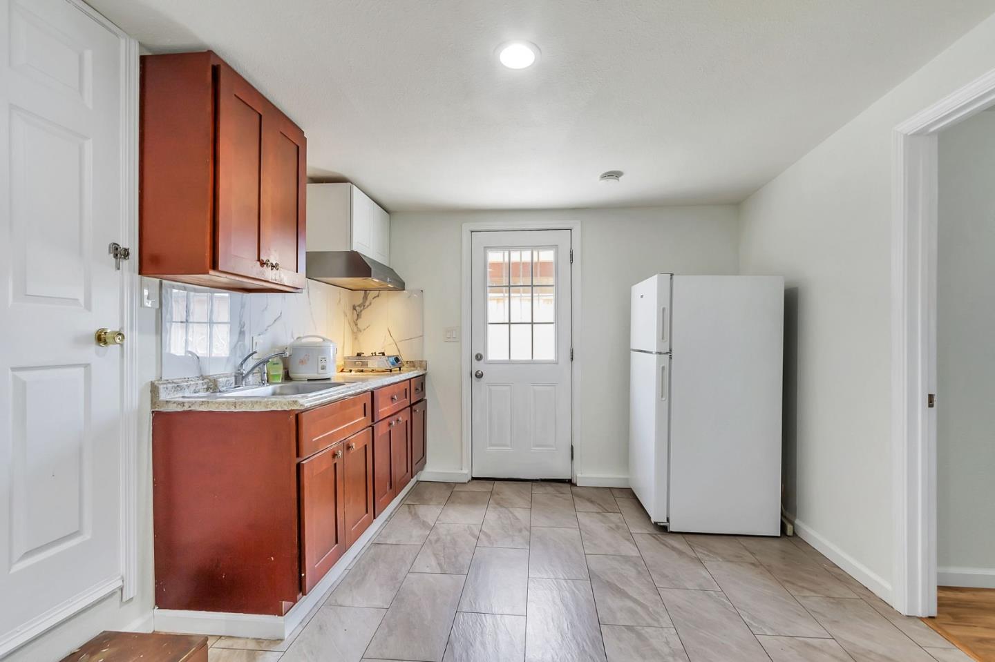 Detail Gallery Image 25 of 38 For 1368 Sunshadow Ln, San Jose,  CA 95127 - 3 Beds | 2 Baths