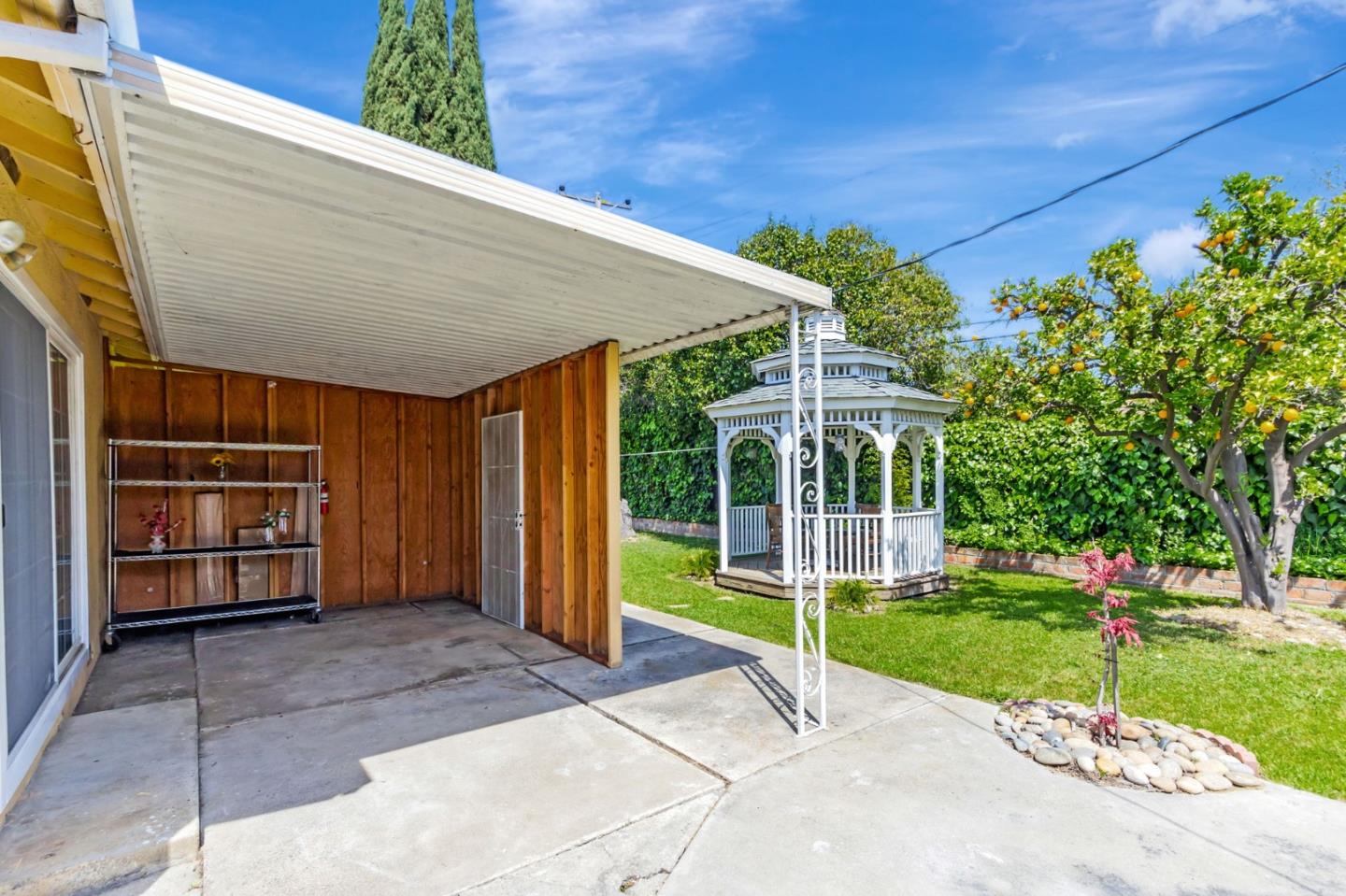 Detail Gallery Image 31 of 38 For 1368 Sunshadow Ln, San Jose,  CA 95127 - 3 Beds | 2 Baths
