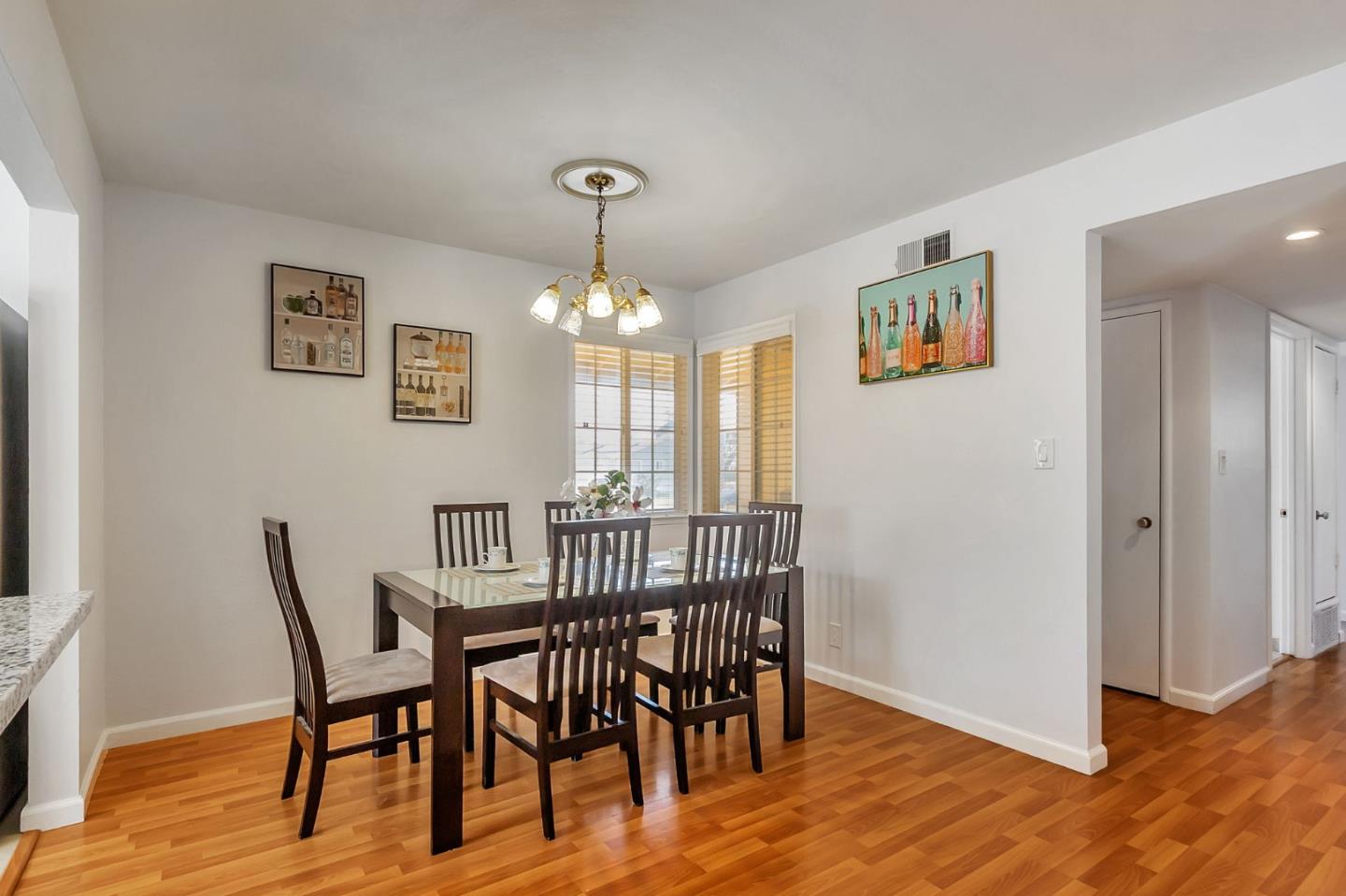 Detail Gallery Image 8 of 38 For 1368 Sunshadow Ln, San Jose,  CA 95127 - 3 Beds | 2 Baths