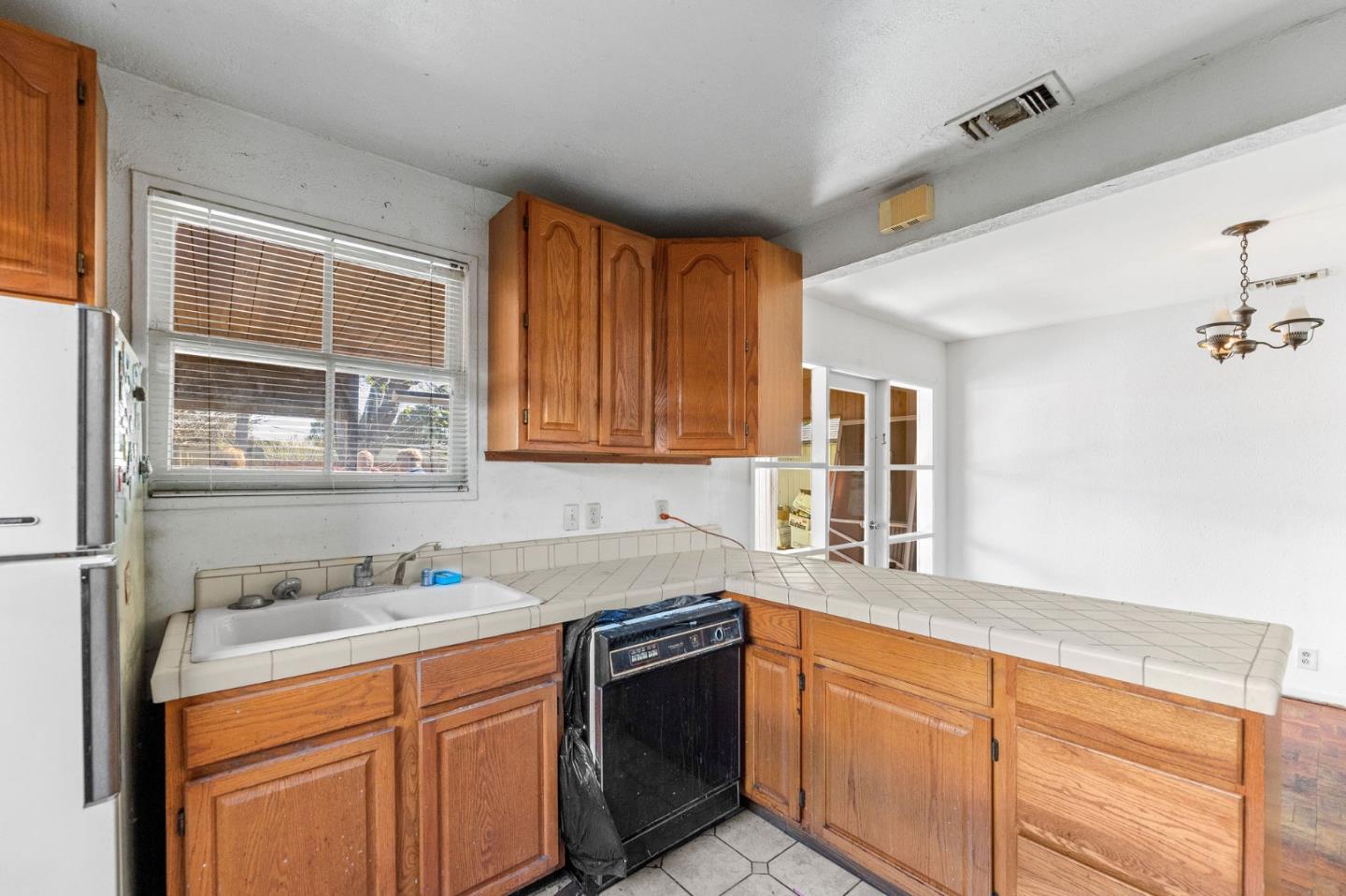 Detail Gallery Image 15 of 34 For 517 Fallon Ave, San Mateo,  CA 94401 - 3 Beds | 1 Baths