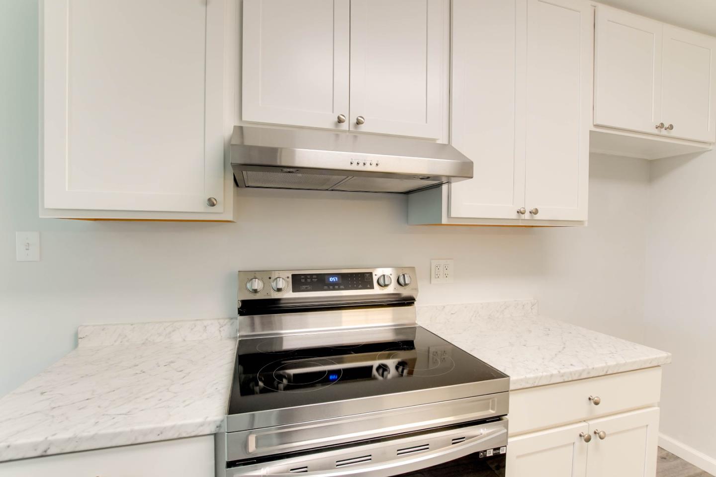 Detail Gallery Image 11 of 38 For 1261 Highland Dr, Hollister,  CA 95023 - 3 Beds | 1 Baths