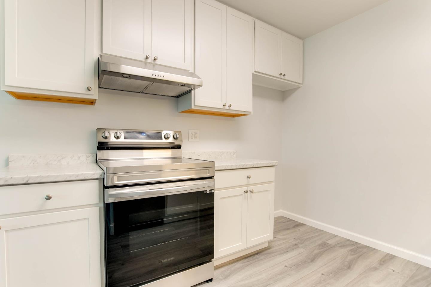Detail Gallery Image 12 of 38 For 1261 Highland Dr, Hollister,  CA 95023 - 3 Beds | 1 Baths