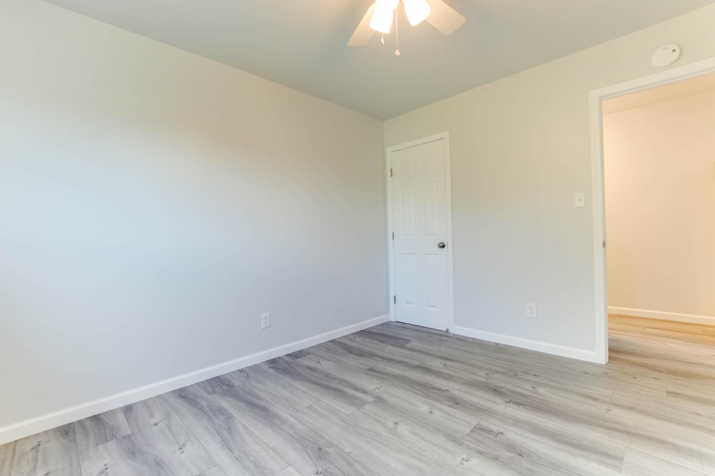 Detail Gallery Image 17 of 38 For 1261 Highland Dr, Hollister,  CA 95023 - 3 Beds | 1 Baths