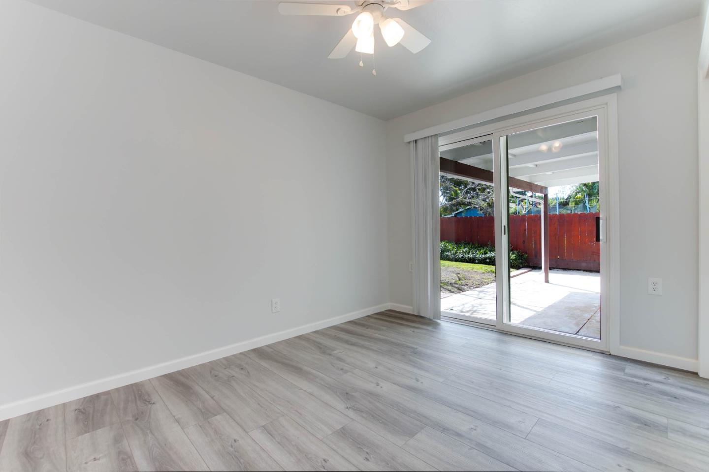 Detail Gallery Image 19 of 38 For 1261 Highland Dr, Hollister,  CA 95023 - 3 Beds | 1 Baths