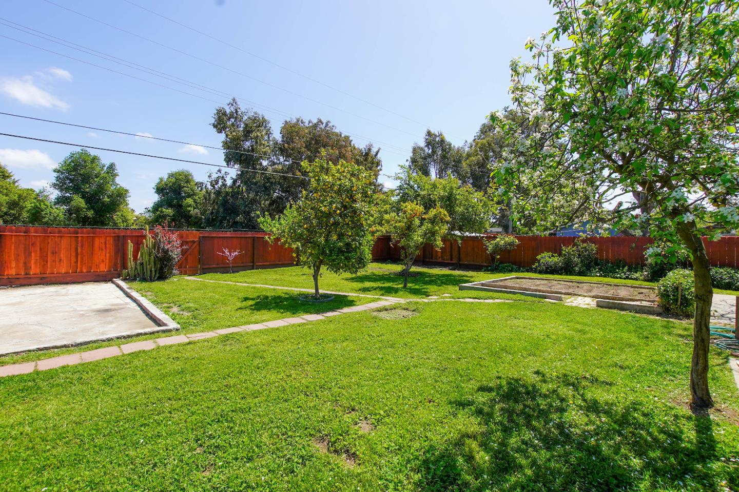 Detail Gallery Image 28 of 38 For 1261 Highland Dr, Hollister,  CA 95023 - 3 Beds | 1 Baths
