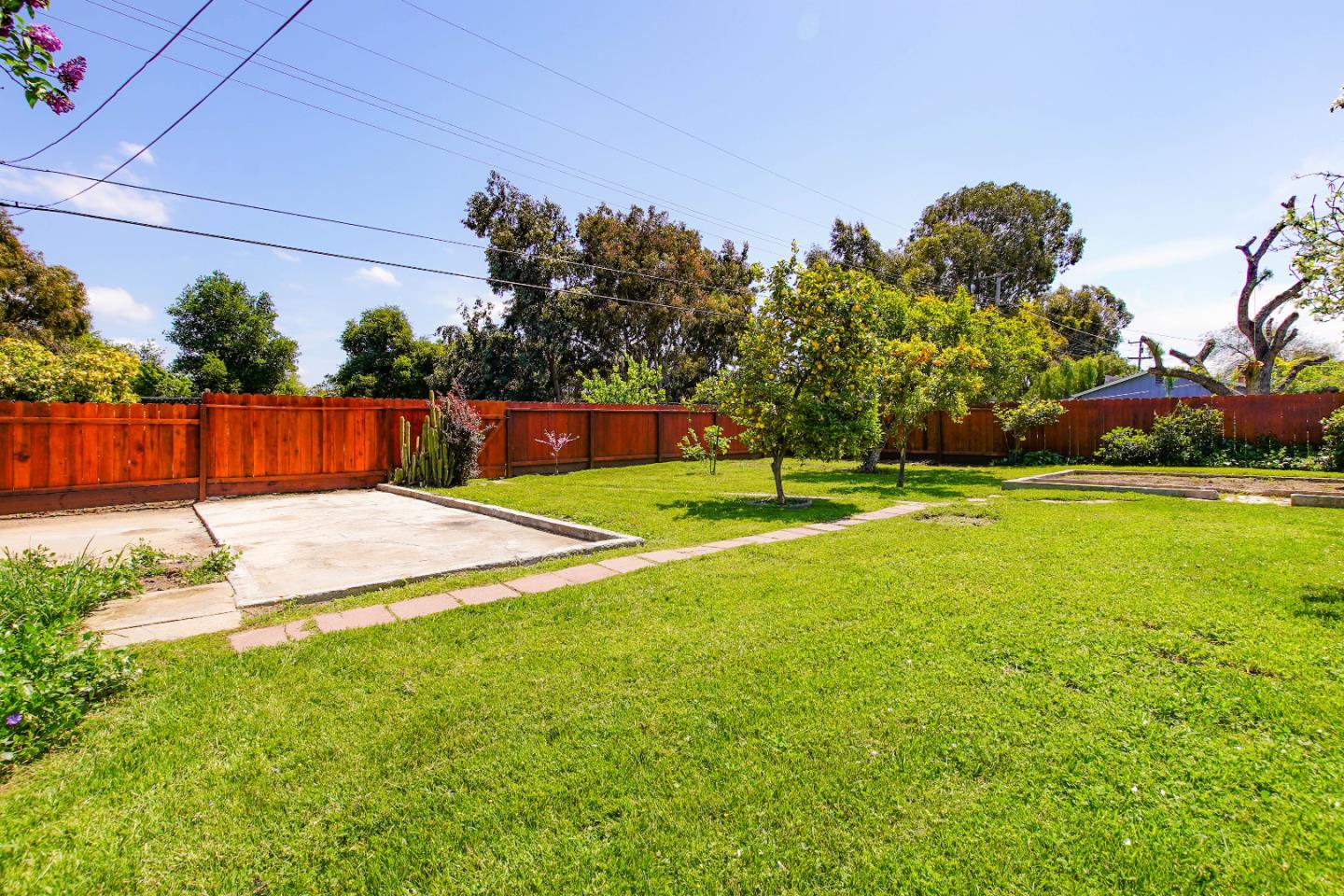Detail Gallery Image 32 of 38 For 1261 Highland Dr, Hollister,  CA 95023 - 3 Beds | 1 Baths