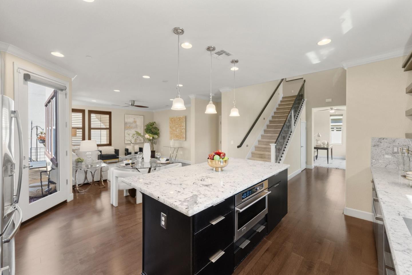 Detail Gallery Image 7 of 73 For 6082 Charlotte Dr, San Jose,  CA 95123 - 3 Beds | 2/1 Baths