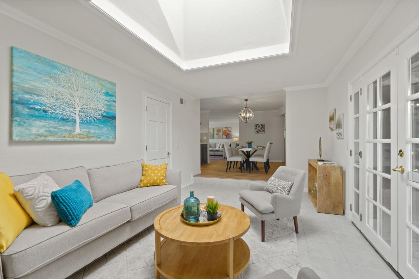 Detail Gallery Image 5 of 45 For 5731 Indian Ave, San Jose,  CA 95123 - 3 Beds | 2 Baths