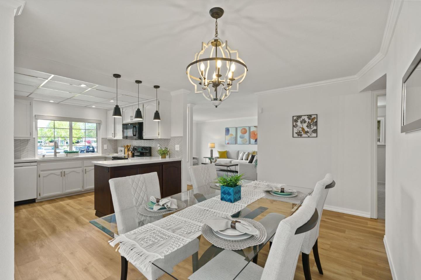 Detail Gallery Image 6 of 45 For 5731 Indian Ave, San Jose,  CA 95123 - 3 Beds | 2 Baths