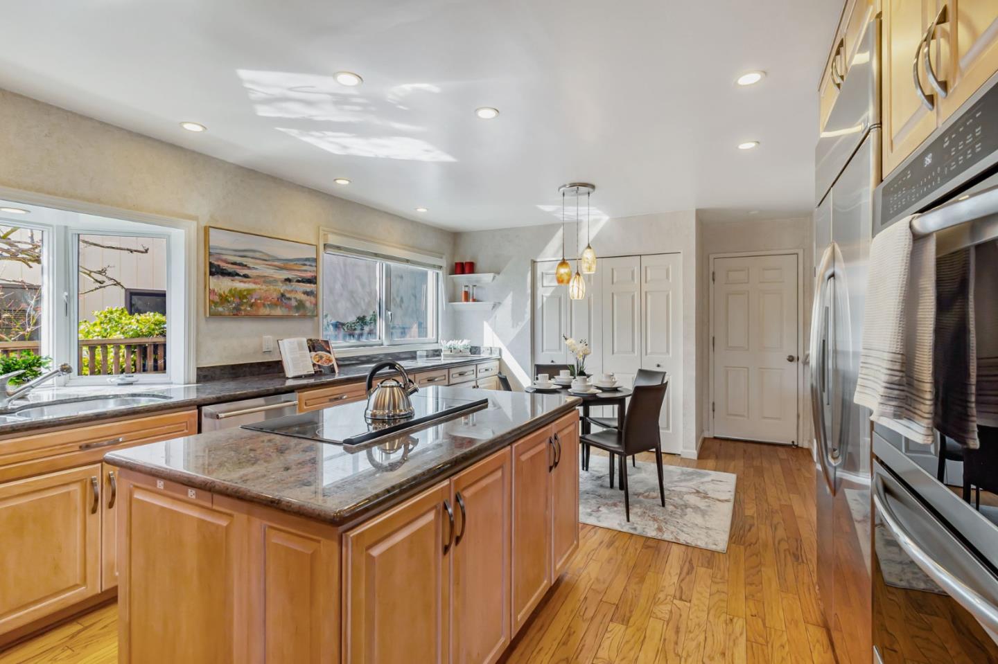 Detail Gallery Image 24 of 79 For 257 Surfbird Isle, Foster City,  CA 94404 - 4 Beds | 3 Baths