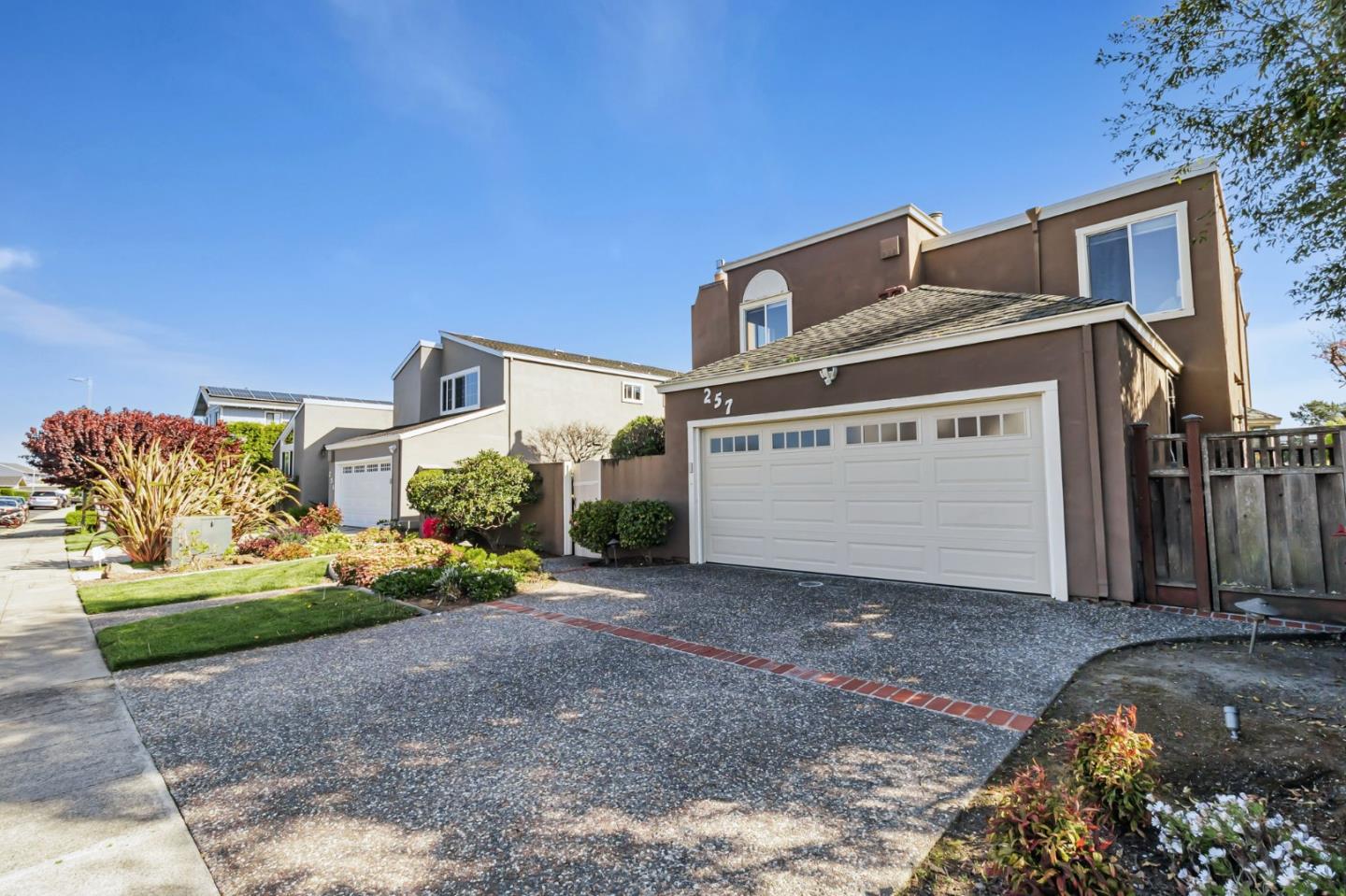 Detail Gallery Image 6 of 79 For 257 Surfbird Isle, Foster City,  CA 94404 - 4 Beds | 3 Baths