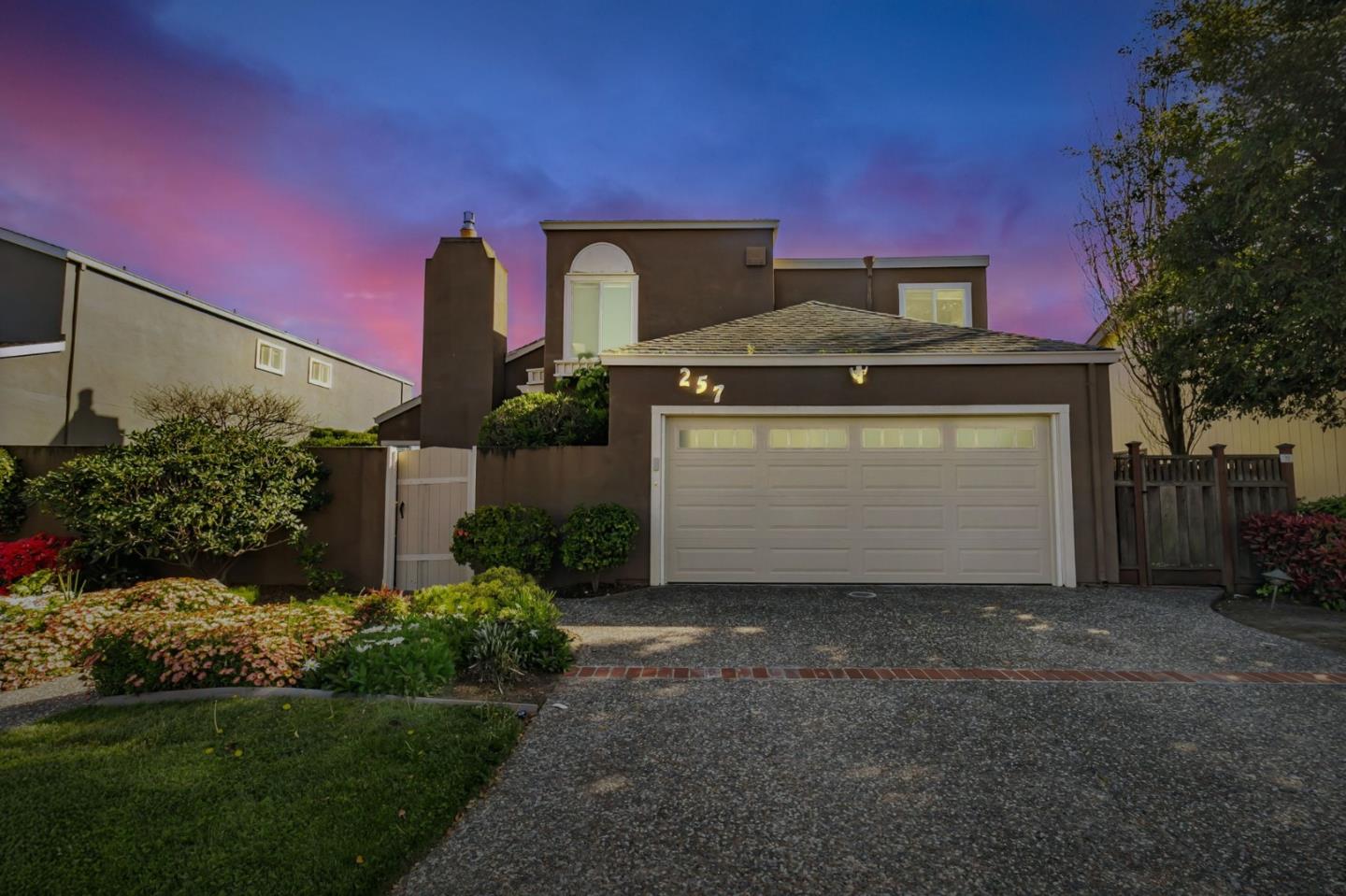 Detail Gallery Image 7 of 79 For 257 Surfbird Isle, Foster City,  CA 94404 - 4 Beds | 3 Baths
