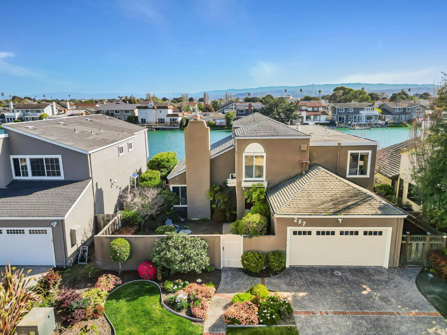 Detail Gallery Image 76 of 79 For 257 Surfbird Isle, Foster City,  CA 94404 - 4 Beds | 3 Baths