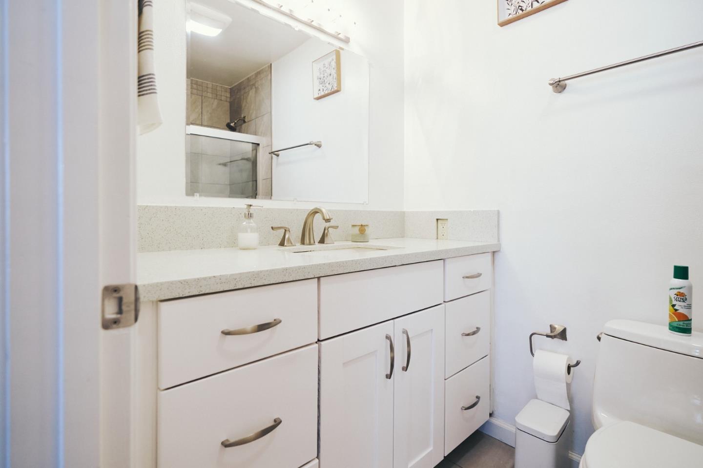 Detail Gallery Image 14 of 25 For 970 Kiely Blvd #B,  Santa Clara,  CA 95051 - 3 Beds | 2 Baths