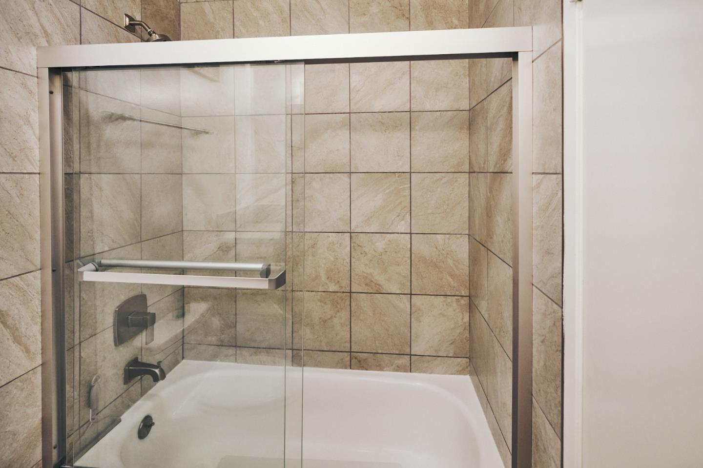 Detail Gallery Image 15 of 25 For 970 Kiely Blvd #B,  Santa Clara,  CA 95051 - 3 Beds | 2 Baths