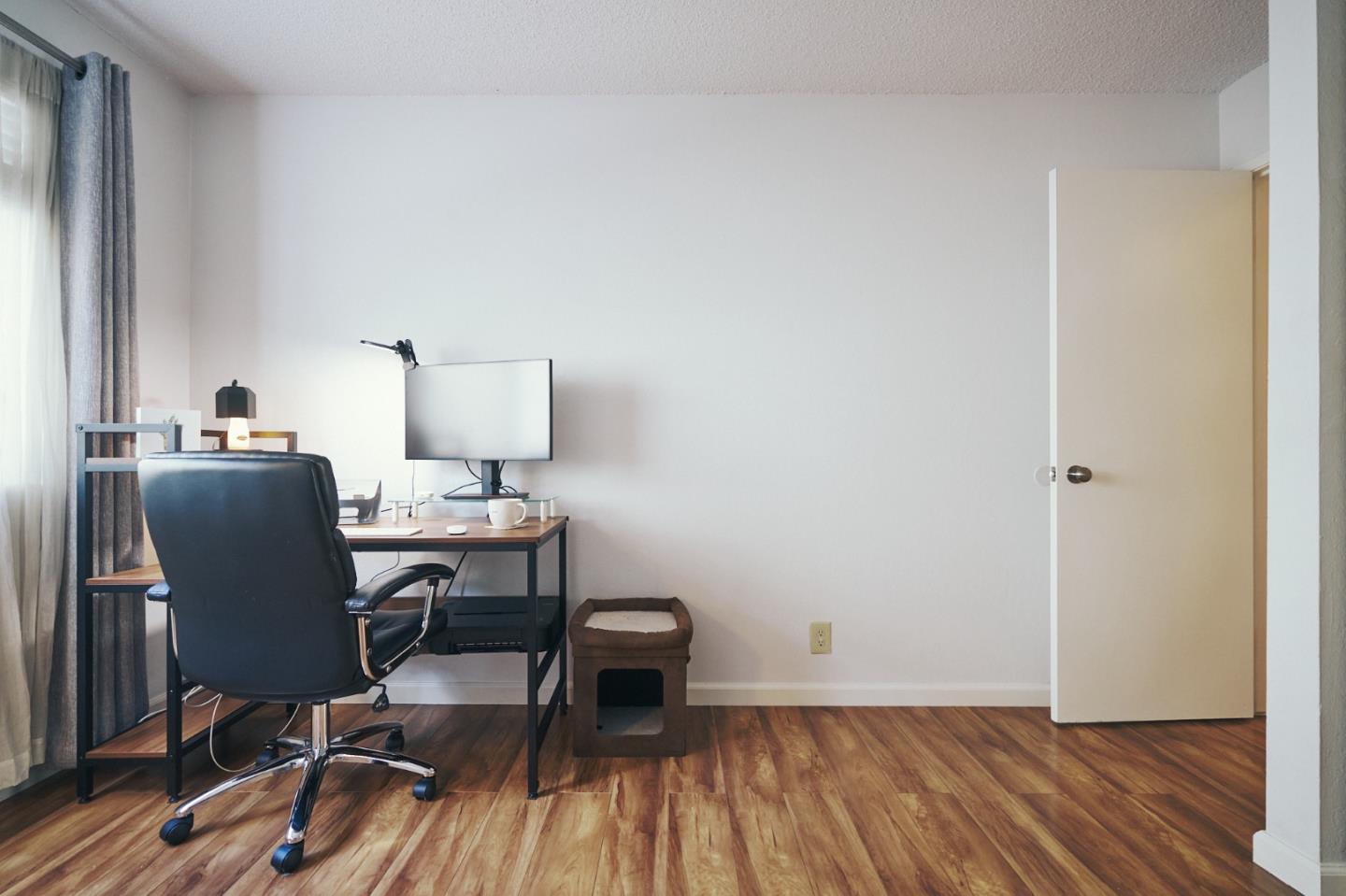 Detail Gallery Image 22 of 25 For 970 Kiely Blvd #B,  Santa Clara,  CA 95051 - 3 Beds | 2 Baths