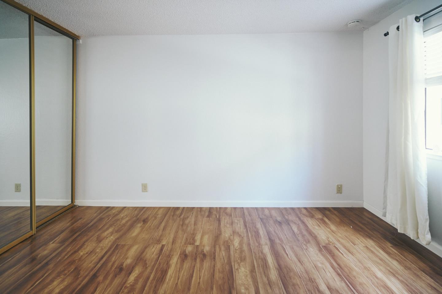 Detail Gallery Image 23 of 25 For 970 Kiely Blvd #B,  Santa Clara,  CA 95051 - 3 Beds | 2 Baths