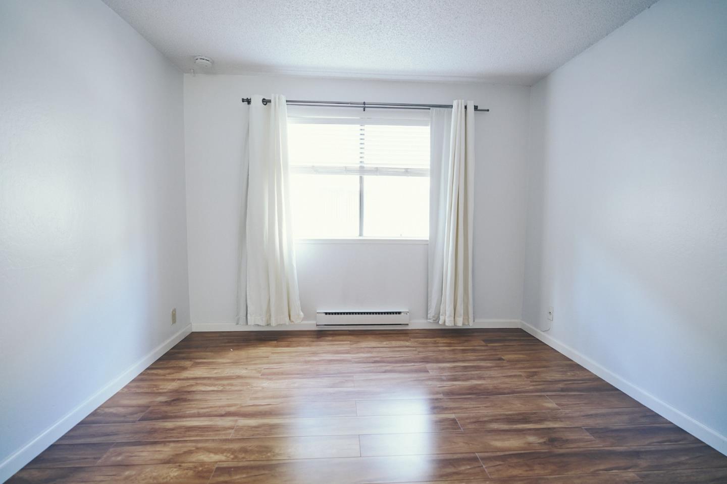 Detail Gallery Image 25 of 25 For 970 Kiely Blvd #B,  Santa Clara,  CA 95051 - 3 Beds | 2 Baths