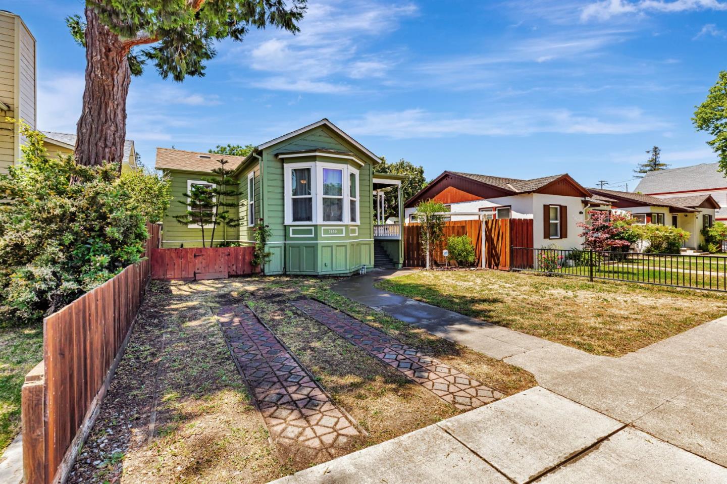 Detail Gallery Image 2 of 46 For 7449 Church St, Gilroy,  CA 95020 - 3 Beds | 1 Baths