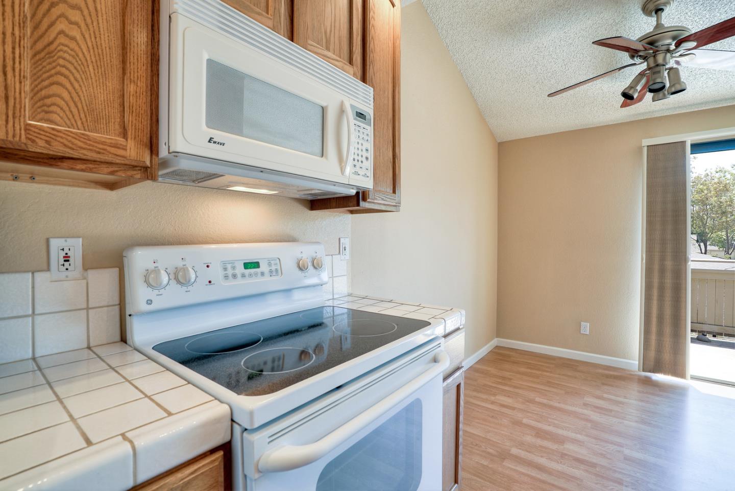 Detail Gallery Image 13 of 29 For 5536 Makati Cir, San Jose,  CA 95123 - 1 Beds | 1 Baths