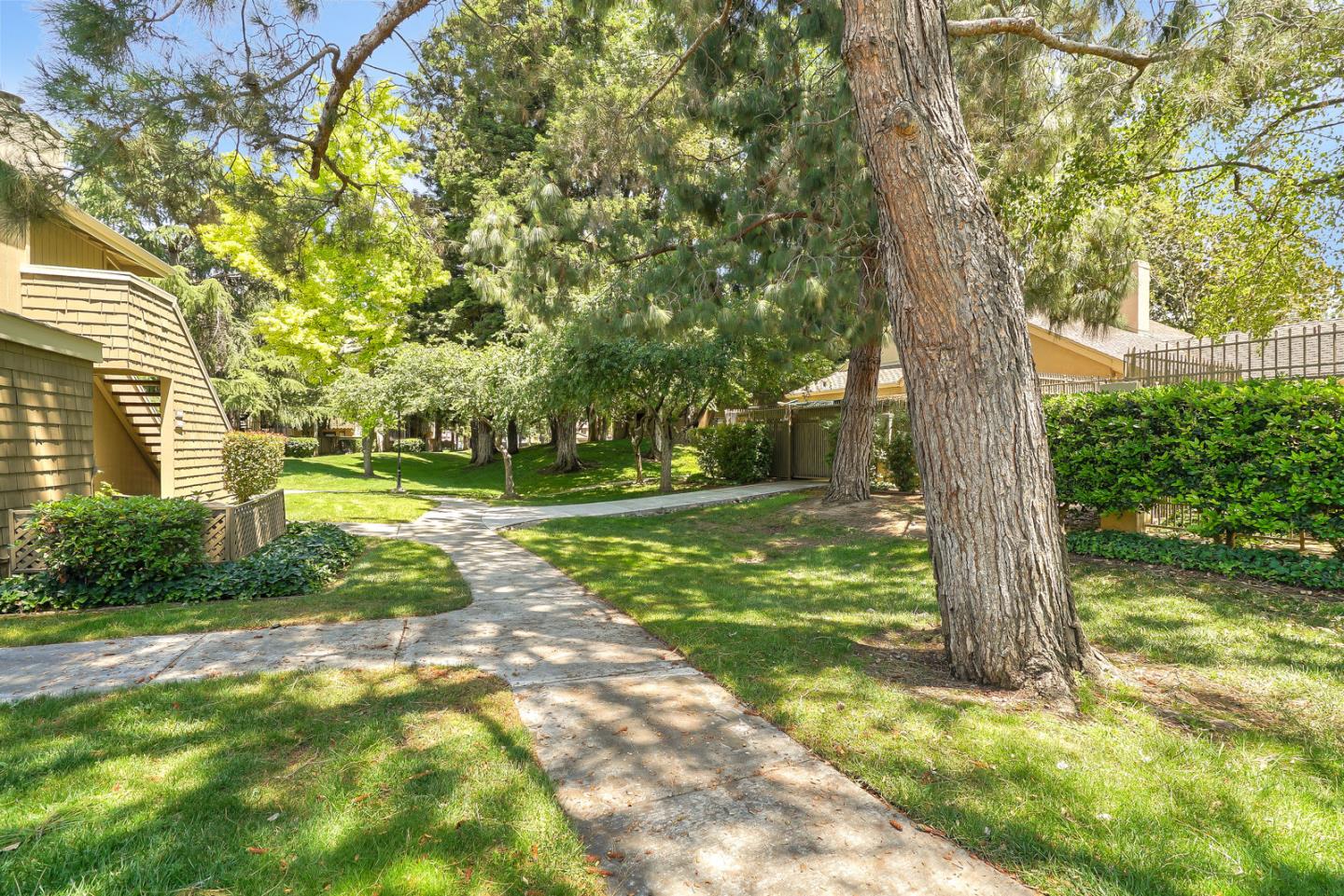 Detail Gallery Image 26 of 29 For 5536 Makati Cir, San Jose,  CA 95123 - 1 Beds | 1 Baths