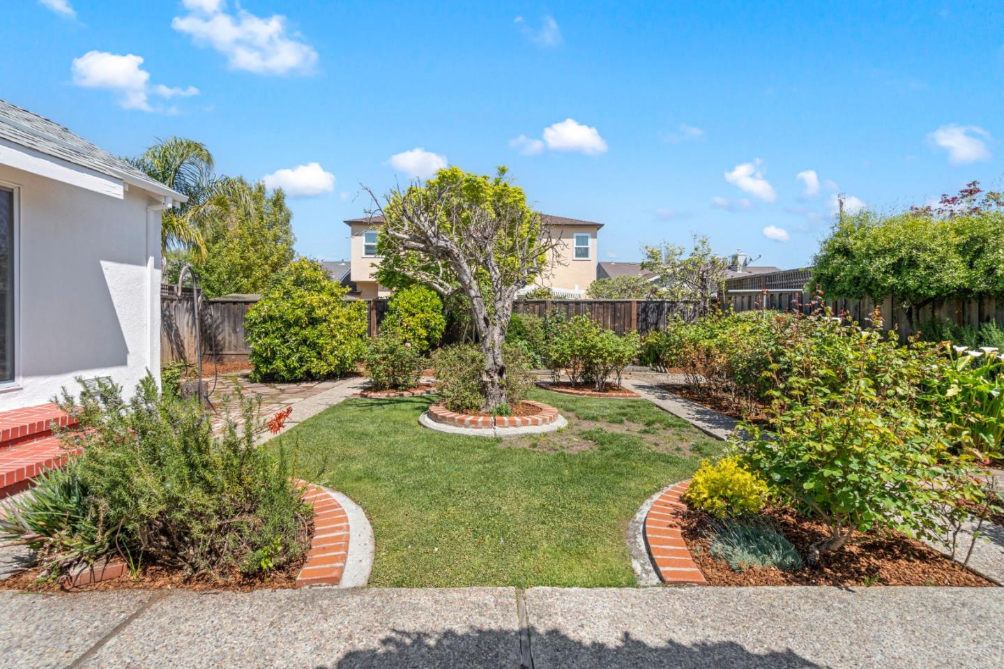 Detail Gallery Image 27 of 37 For 1429 Oak St, San Mateo,  CA 94402 - 3 Beds | 2 Baths