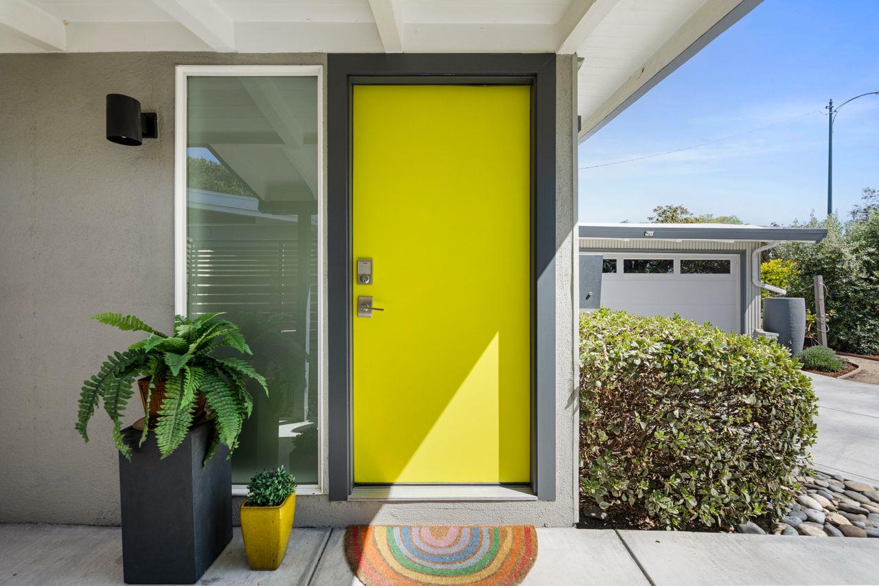 Detail Gallery Image 4 of 20 For 1213 Torrance Ave, Sunnyvale,  CA 94089 - 3 Beds | 2 Baths