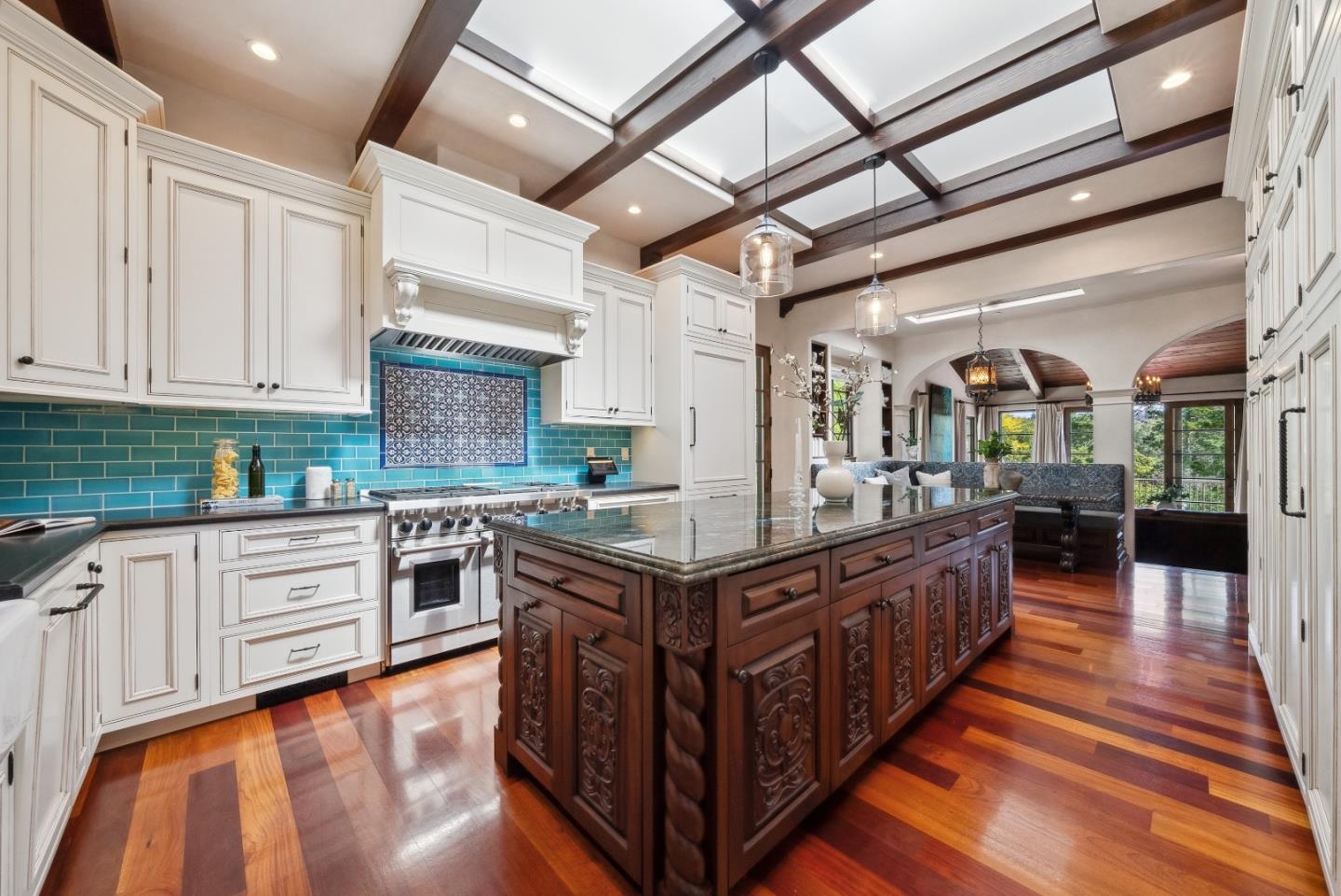 Detail Gallery Image 16 of 60 For 25 Searsville Ct, Hillsborough,  CA 94010 - 4 Beds | 4 Baths