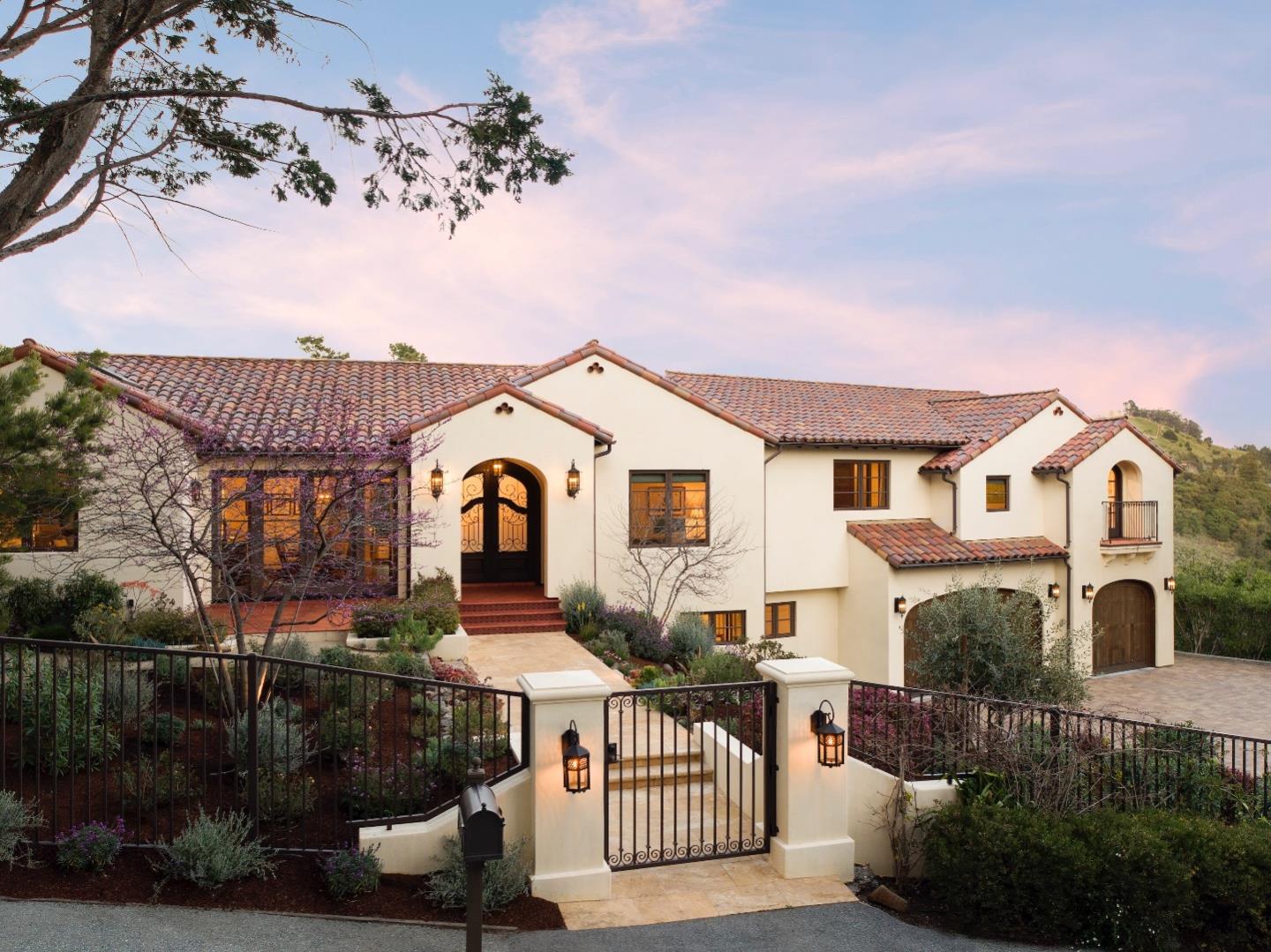 Detail Gallery Image 2 of 60 For 25 Searsville Ct, Hillsborough,  CA 94010 - 4 Beds | 4 Baths