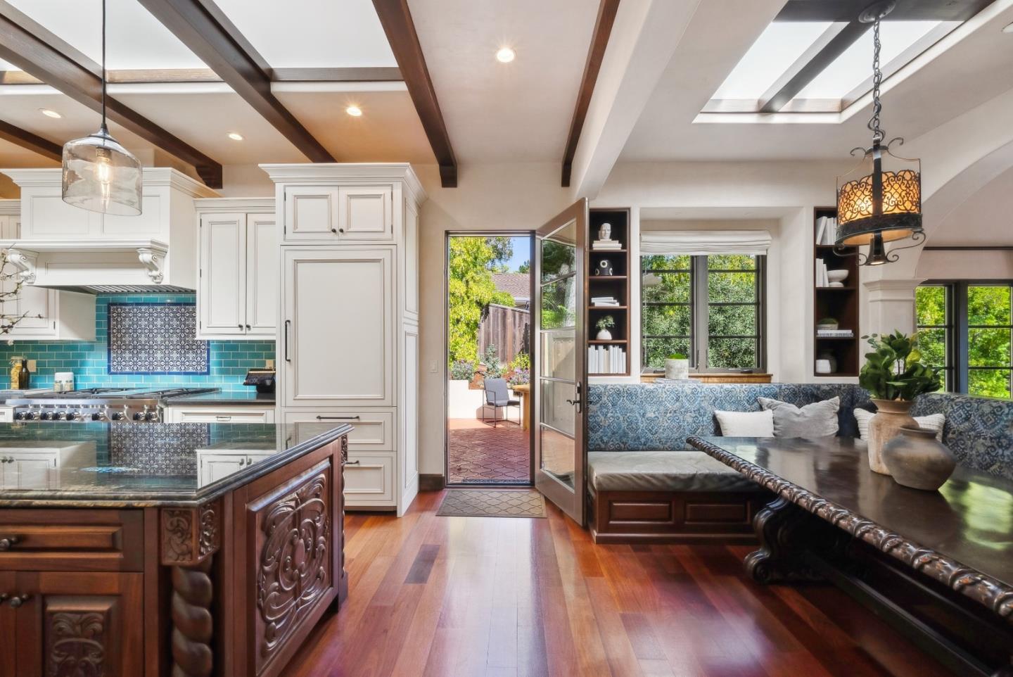 Detail Gallery Image 21 of 60 For 25 Searsville Ct, Hillsborough,  CA 94010 - 4 Beds | 4 Baths