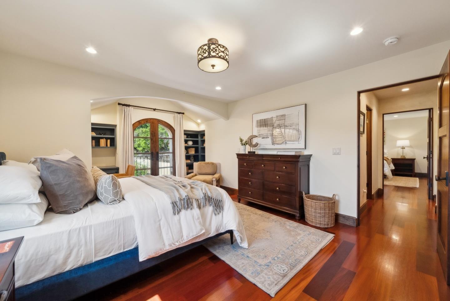 Detail Gallery Image 33 of 60 For 25 Searsville Ct, Hillsborough,  CA 94010 - 4 Beds | 4 Baths