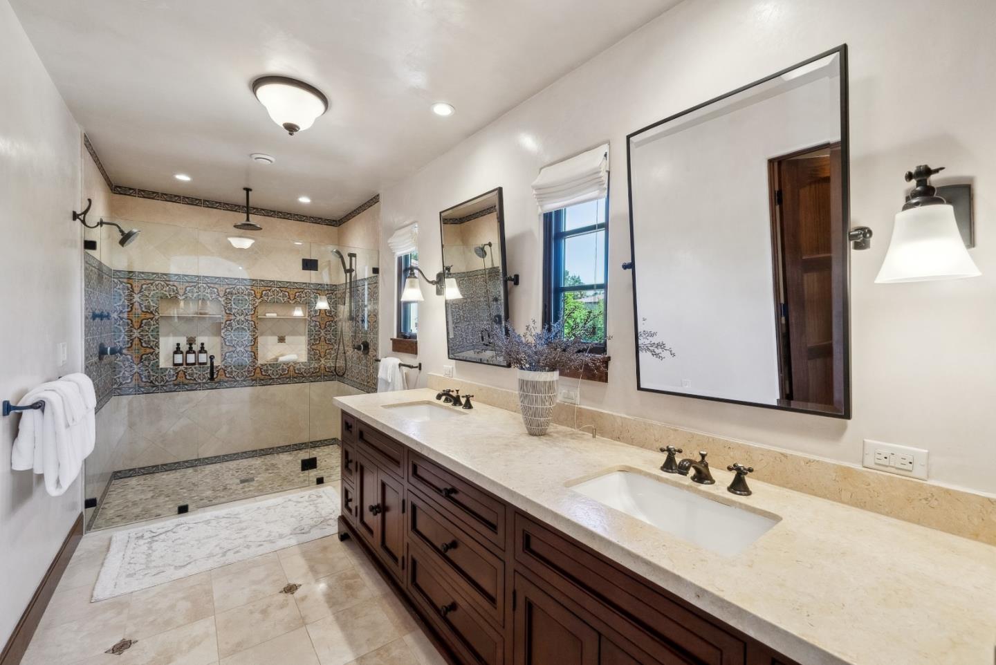 Detail Gallery Image 37 of 60 For 25 Searsville Ct, Hillsborough,  CA 94010 - 4 Beds | 4 Baths