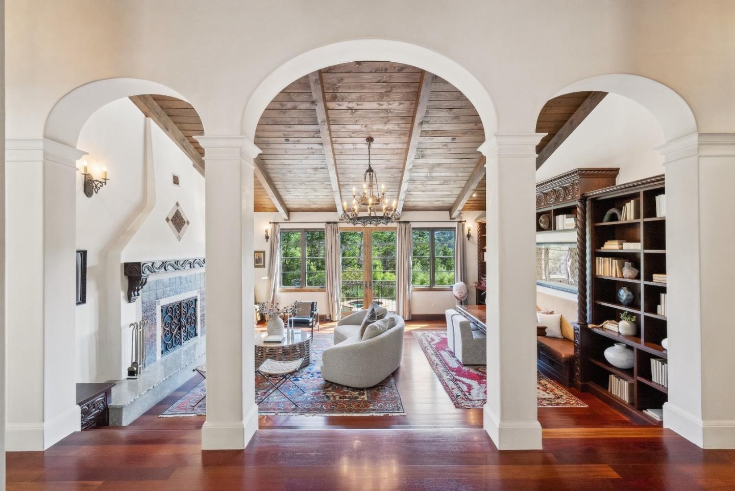 Detail Gallery Image 7 of 60 For 25 Searsville Ct, Hillsborough,  CA 94010 - 4 Beds | 4 Baths