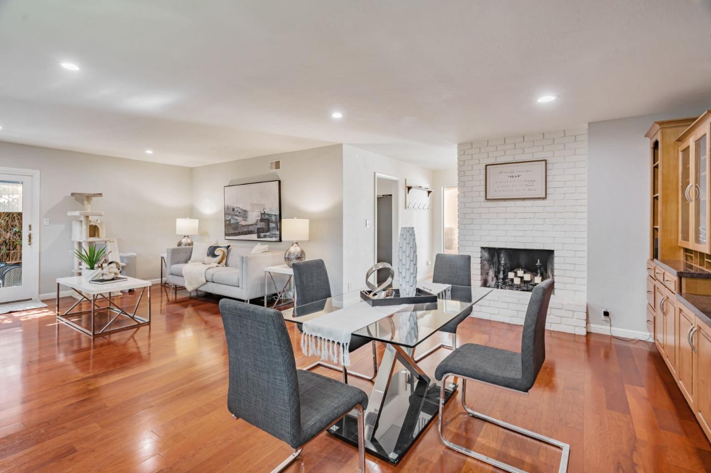Detail Gallery Image 18 of 43 For 1600 Willowgate Dr, San Jose,  CA 95118 - 3 Beds | 2 Baths