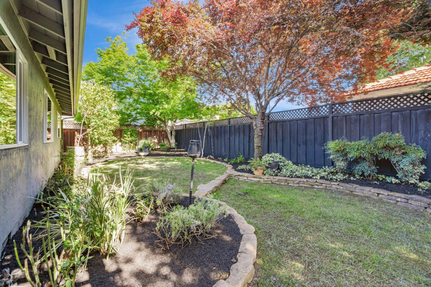 Detail Gallery Image 3 of 43 For 1600 Willowgate Dr, San Jose,  CA 95118 - 3 Beds | 2 Baths