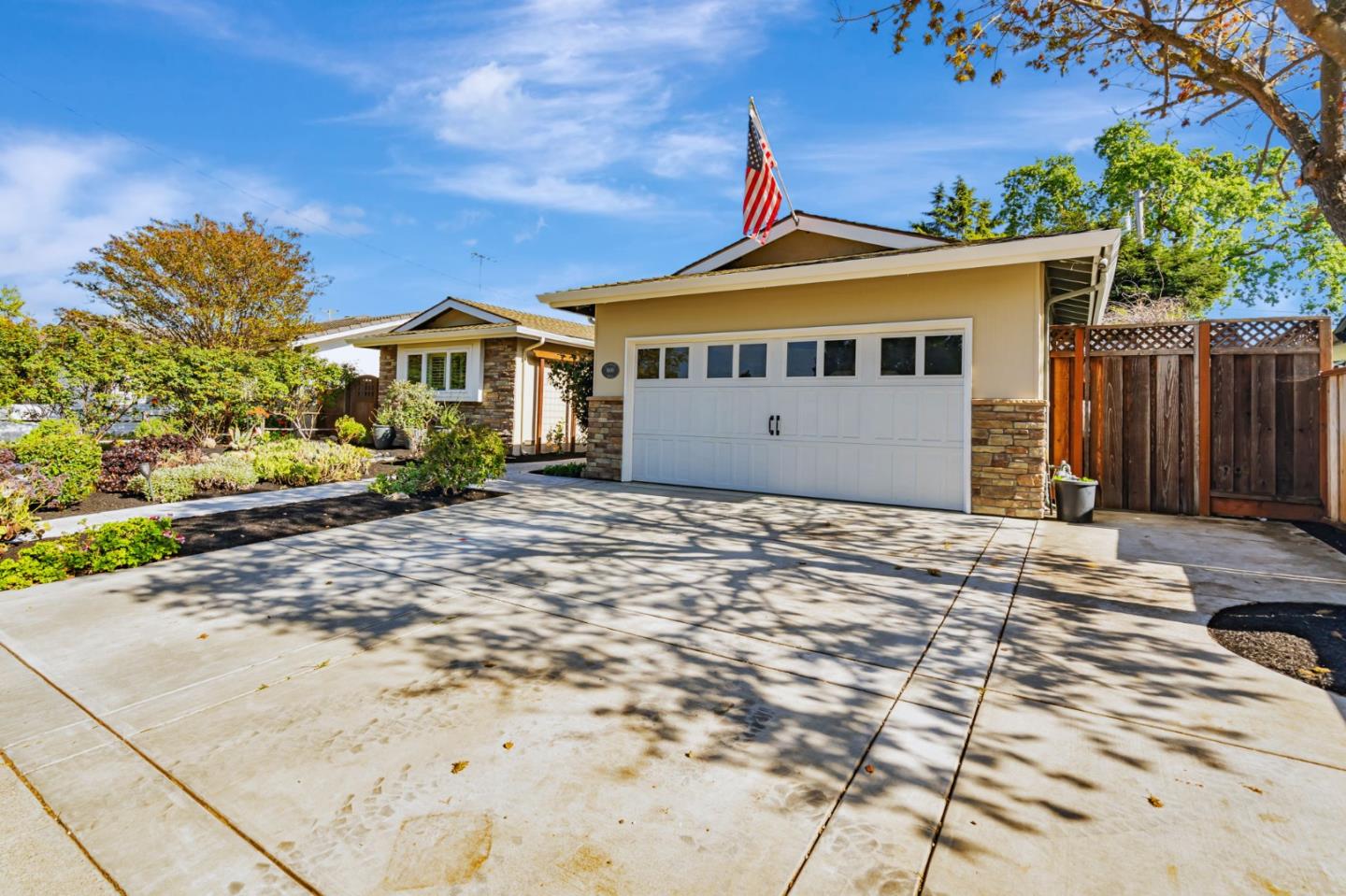 Detail Gallery Image 4 of 43 For 1600 Willowgate Dr, San Jose,  CA 95118 - 3 Beds | 2 Baths