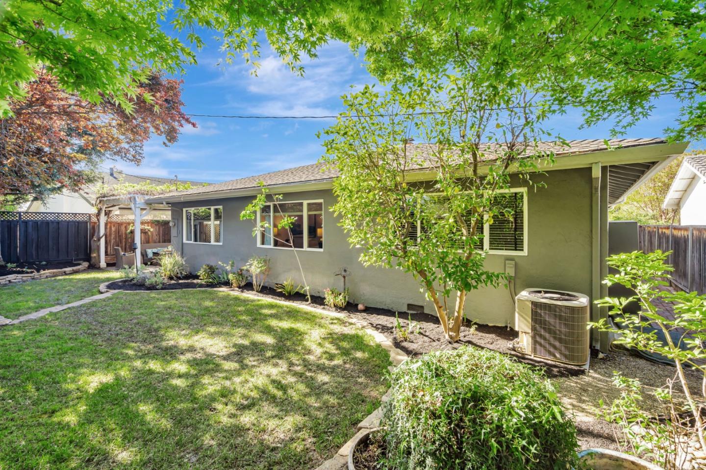 Detail Gallery Image 40 of 43 For 1600 Willowgate Dr, San Jose,  CA 95118 - 3 Beds | 2 Baths