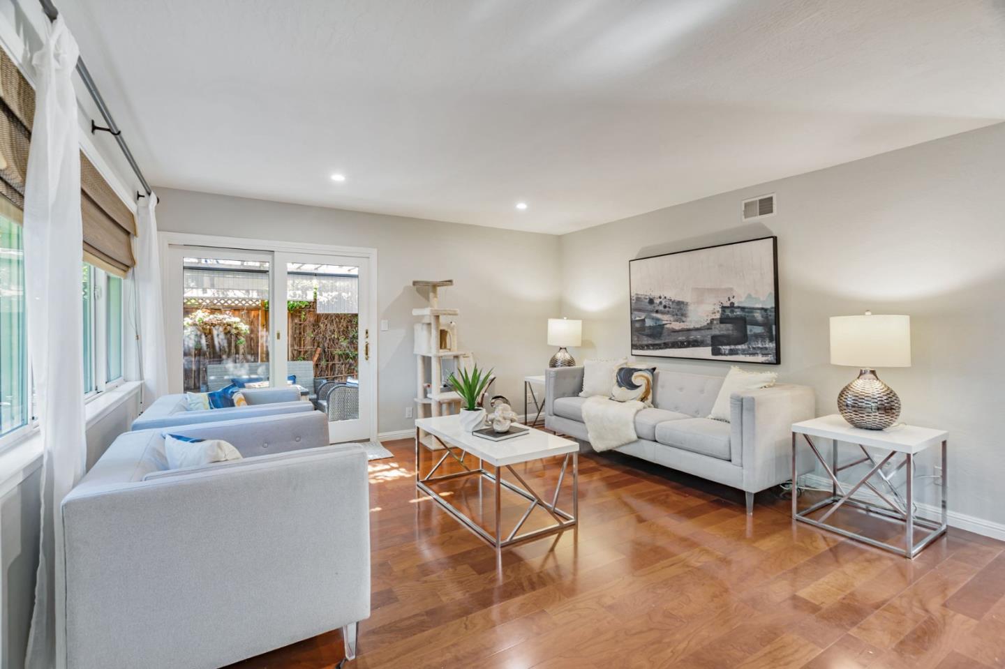 Detail Gallery Image 6 of 43 For 1600 Willowgate Dr, San Jose,  CA 95118 - 3 Beds | 2 Baths