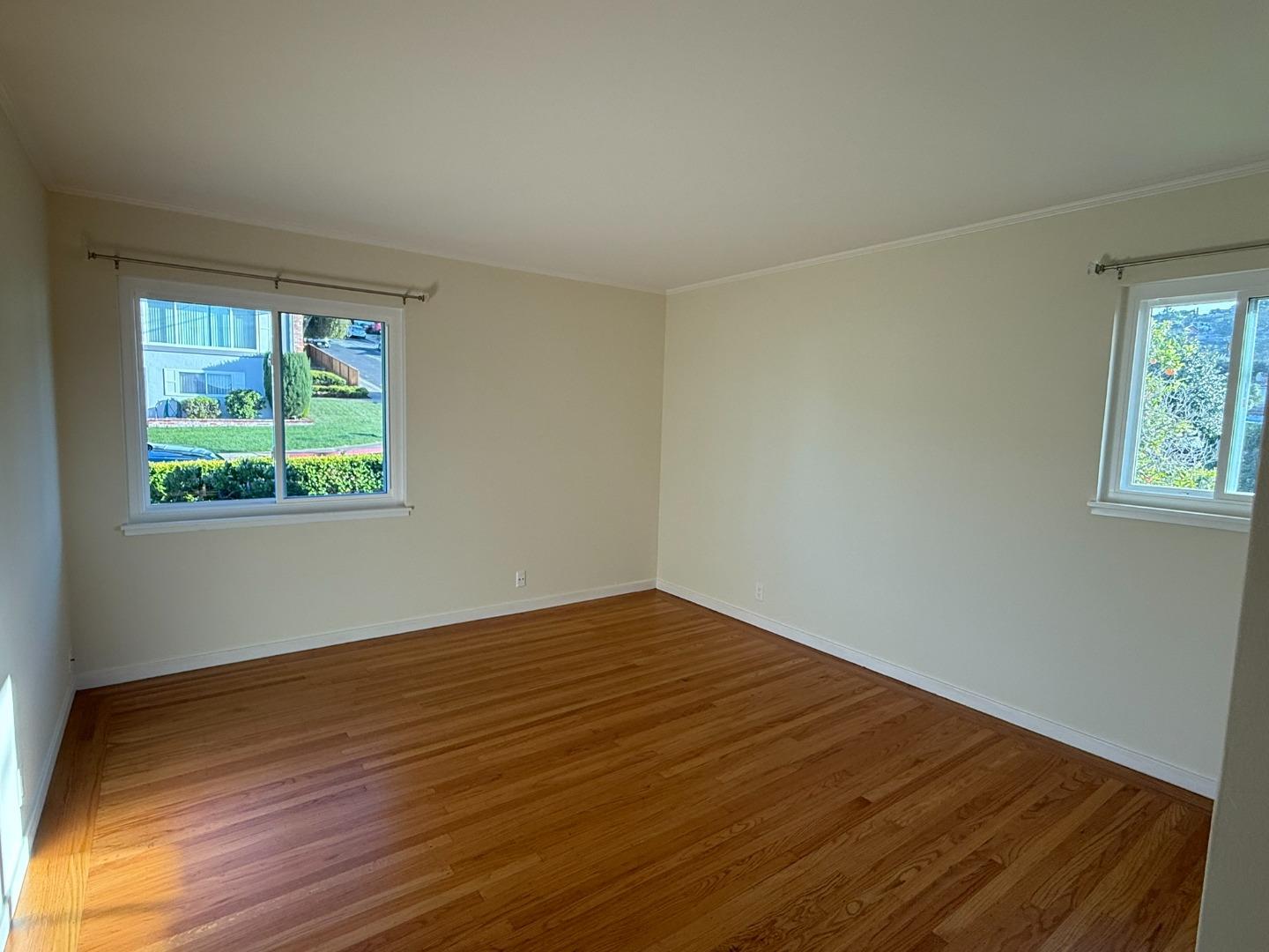 Detail Gallery Image 14 of 23 For 209 Malcolm Ave, Belmont,  CA 94002 - 2 Beds | 2 Baths