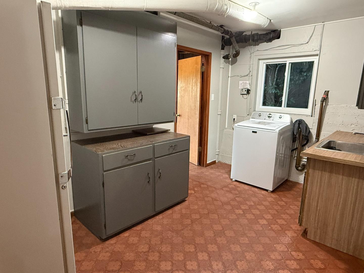 Detail Gallery Image 20 of 23 For 209 Malcolm Ave, Belmont,  CA 94002 - 2 Beds | 2 Baths