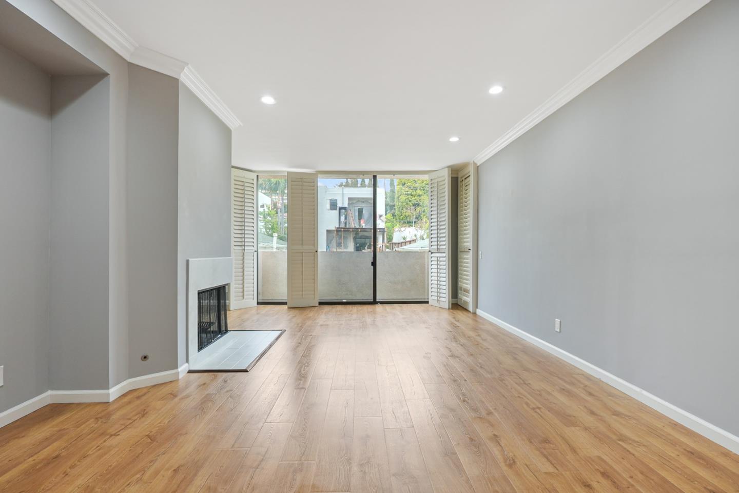property-img