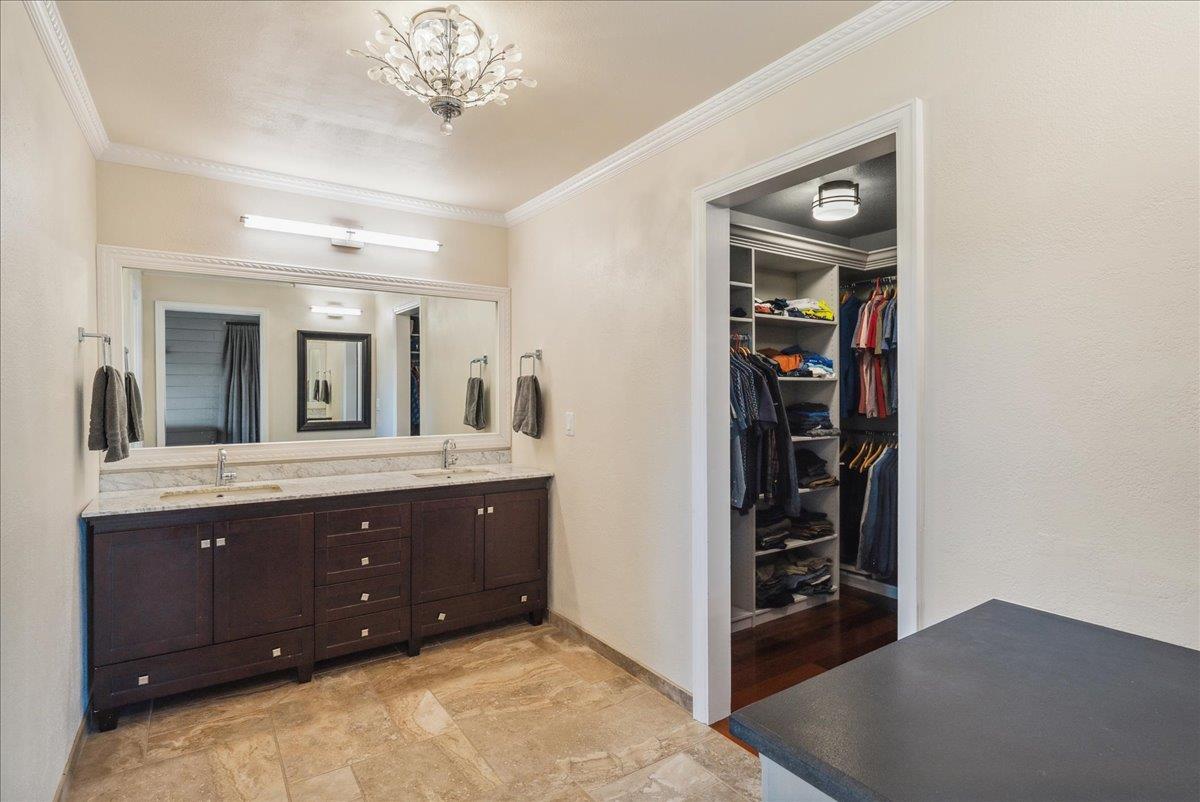 Detail Gallery Image 19 of 44 For 24805 Corte Poco, Salinas,  CA 93908 - 3 Beds | 3/1 Baths