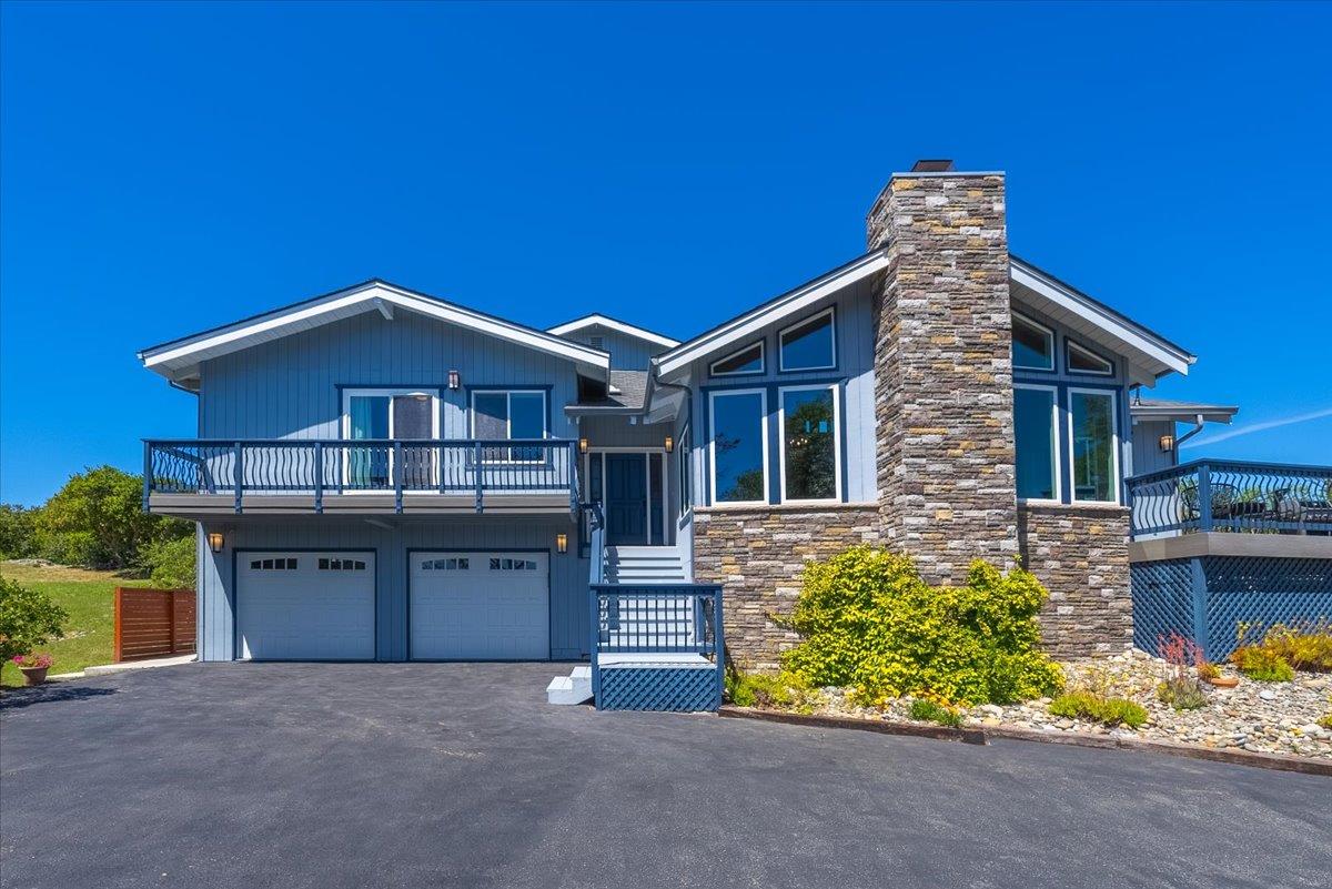 Detail Gallery Image 2 of 44 For 24805 Corte Poco, Salinas,  CA 93908 - 3 Beds | 3/1 Baths