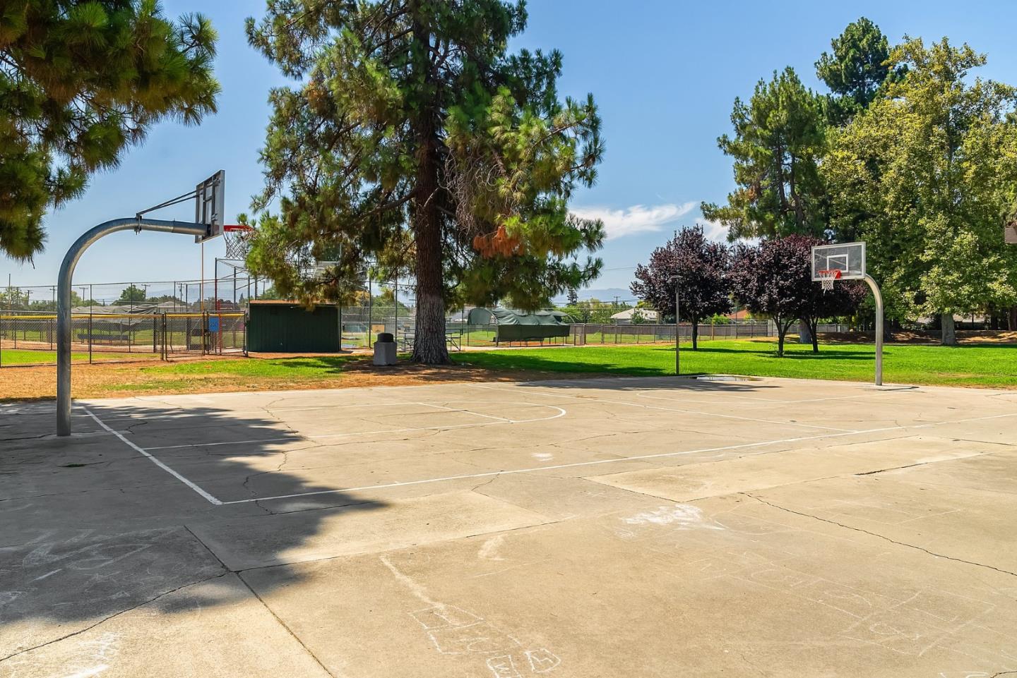 Detail Gallery Image 103 of 114 For 1713 Lawrence Rd, Santa Clara,  CA 95051 - 5 Beds | 3/1 Baths