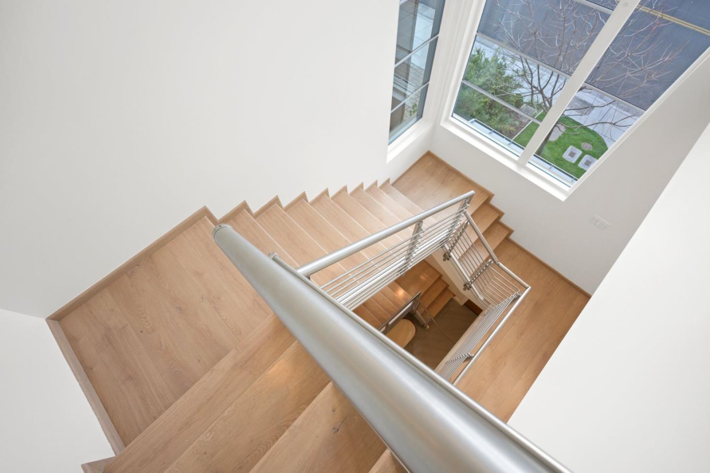 Detail Gallery Image 32 of 114 For 1713 Lawrence Rd, Santa Clara,  CA 95051 - 5 Beds | 3/1 Baths
