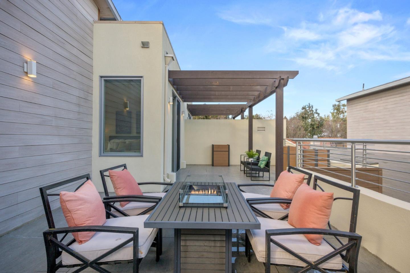 Detail Gallery Image 72 of 114 For 1713 Lawrence Rd, Santa Clara,  CA 95051 - 5 Beds | 3/1 Baths