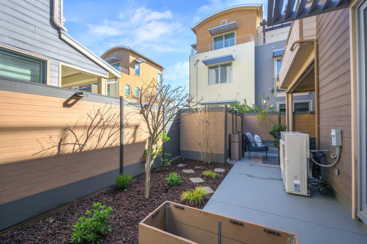 Detail Gallery Image 79 of 114 For 1713 Lawrence Rd, Santa Clara,  CA 95051 - 5 Beds | 3/1 Baths